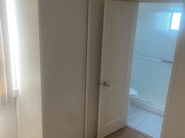 519 Flower St — Photo 3