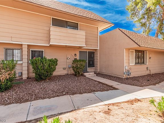 3rd image of 2431 Paradise Village Way