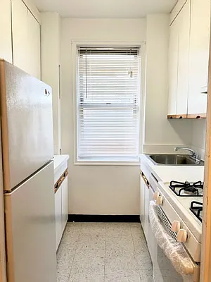 Rented by Trebach Realty | media 17