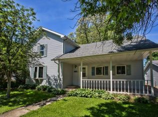 226 N 4th St, Winneconne, WI 54986