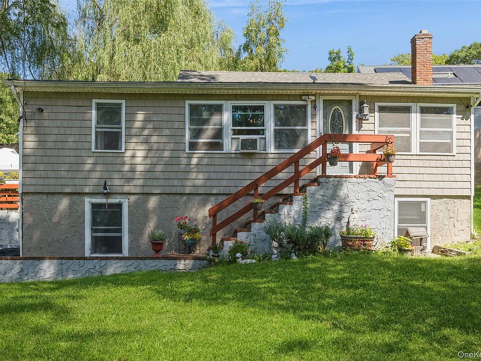 1st image of 25 Tamarack Road