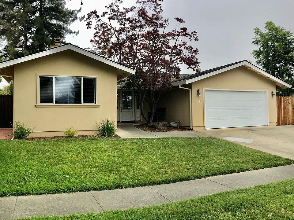 1st image of 1218 El Capitan Way