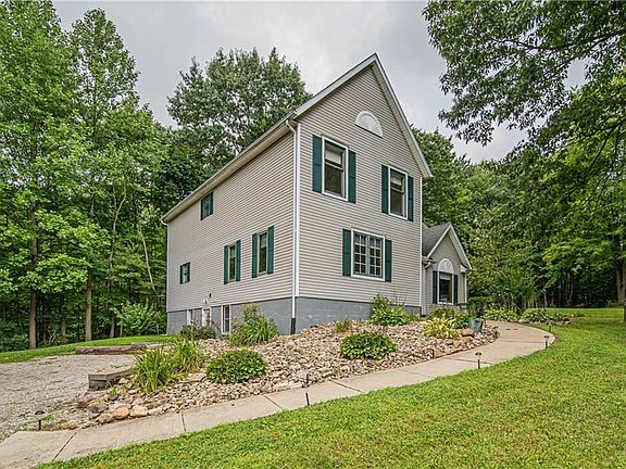 3rd image of 5051 River Oak Dr