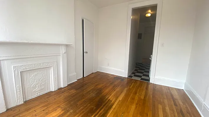 Rented by Ethan Blinder, LREB | media 18