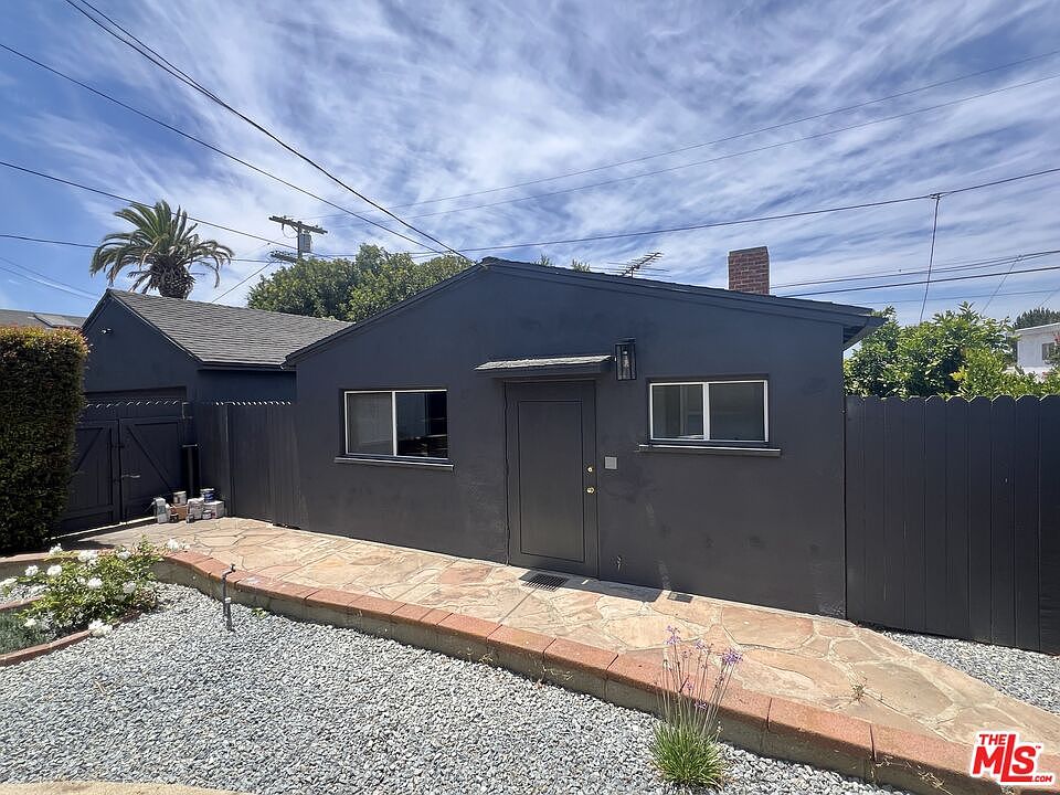 1st image of 8347 Loyola Blvd