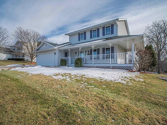 2nd image of 627 Cambridge Drive