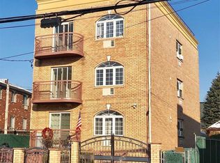 7809 69th Rd, Middle Village, NY 11379