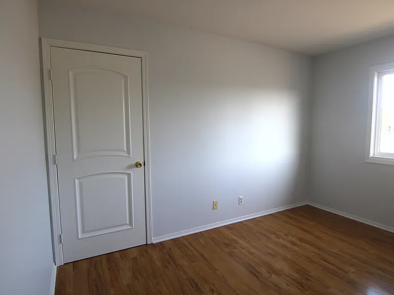 Bedroom #1/Closet