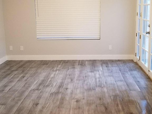 5th image of 8121 W Larkspur Dr