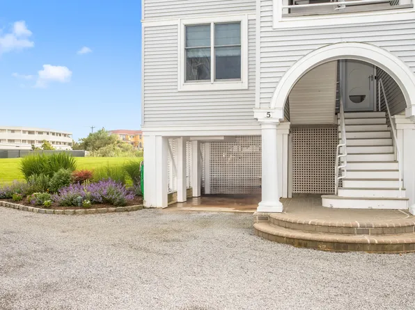 580 Dune Rd #5, Westhampton Beach, NY 11978