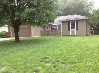 8747 Stearns St, Overland Park, KS 66214