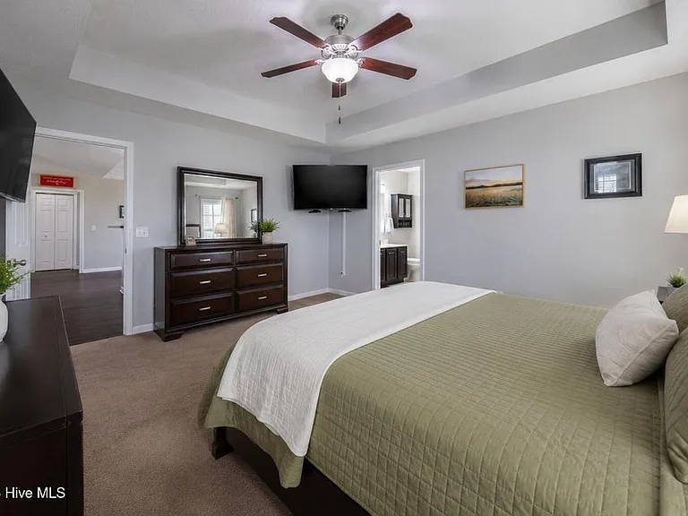 355 Rosebud Ln — Photo 6
