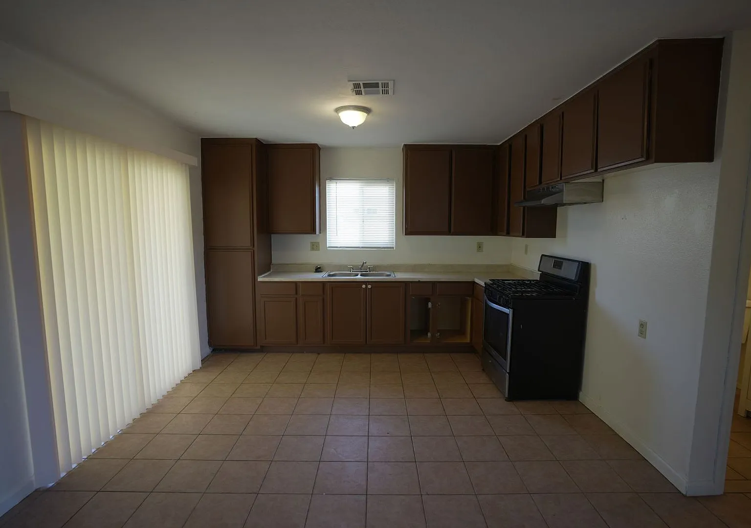 21355 Bear Valley Rd — Photo 3