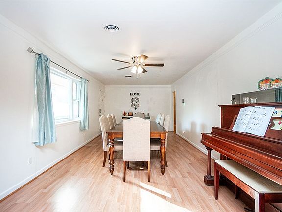 4th image of 2309 Kelly Lynn Ln