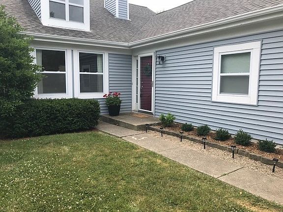 2nd image of 83 Knightsbridge Dr
