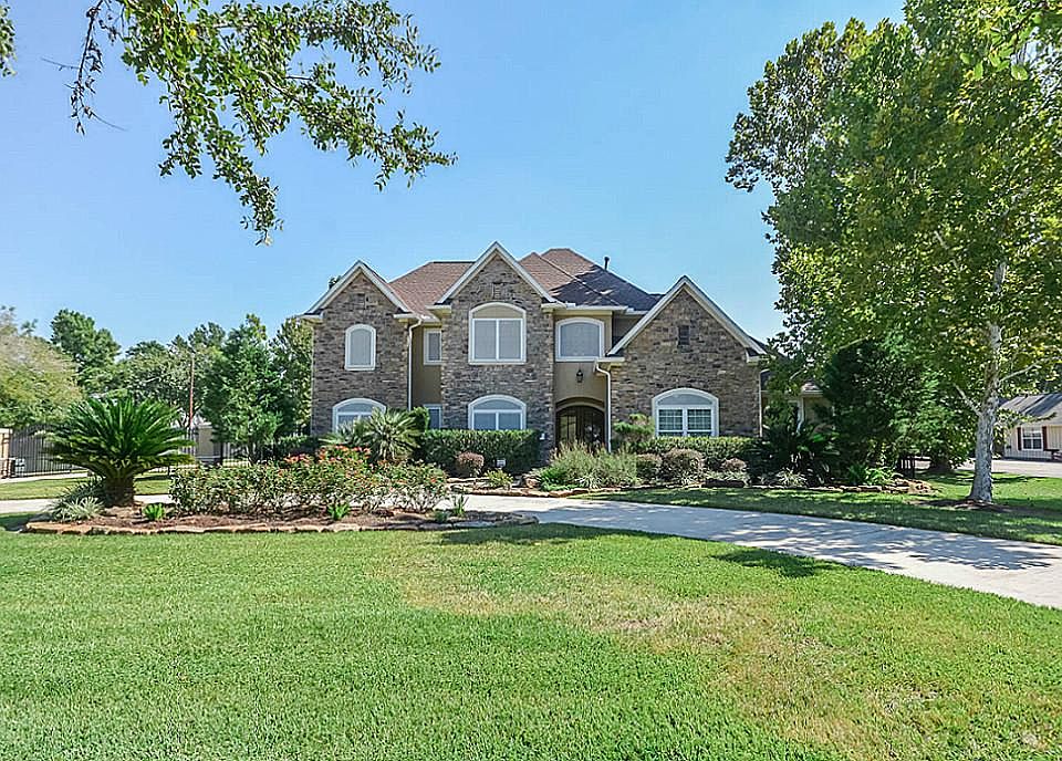 1st image of 2809 Westchester Cir