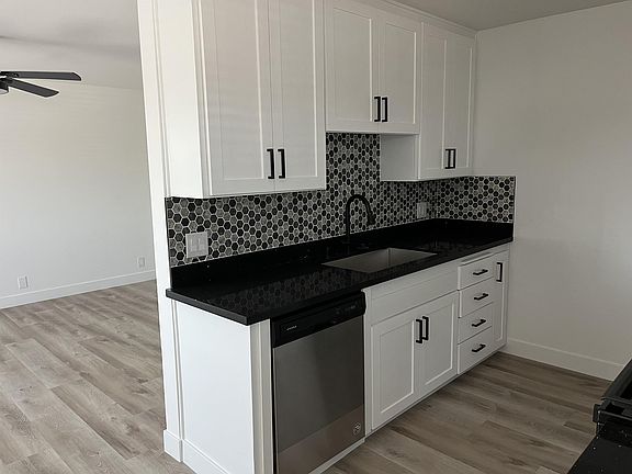 4th image of 2377 W 20th St #11216517