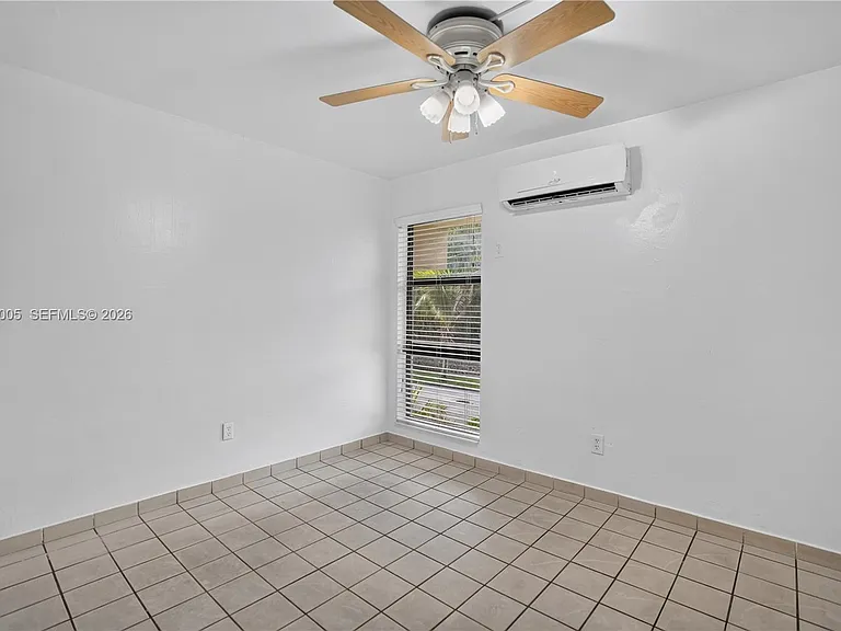 1600 S Le Jeune Rd #14 — Photo 11
