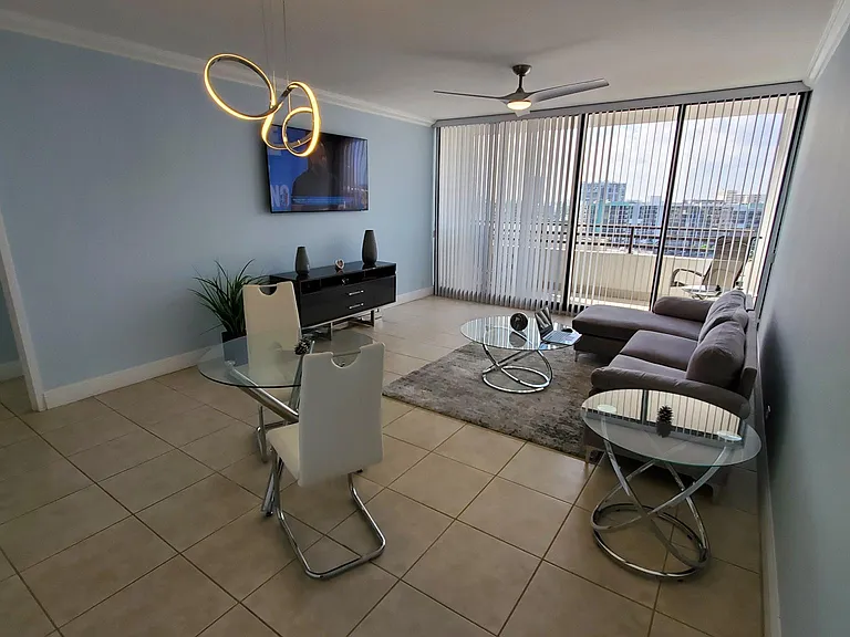3505 S Ocean Dr #1104 — Photo 9