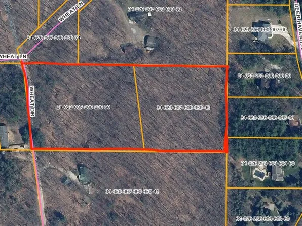 4704 Wheat Dr, Lowell, MI 49331