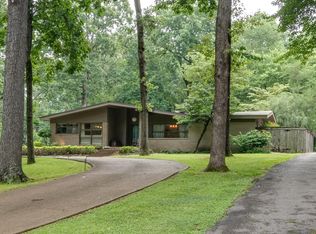 1390 E Crestwood Dr, Memphis, TN 38119