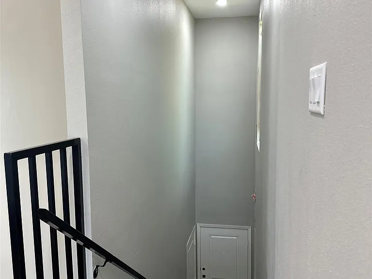 8321 Coma St — Photo 34