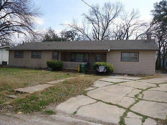 2nd image of 1410 Sewanee Dr