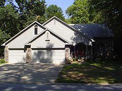 1st image of 463 Glenbrook Ln