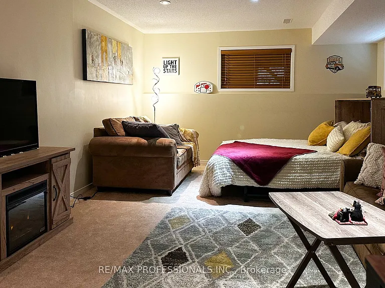 57 Green Briar Dr — Photo 21
