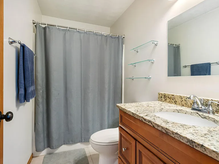 204 Quiet Creek Dr — Photo 18