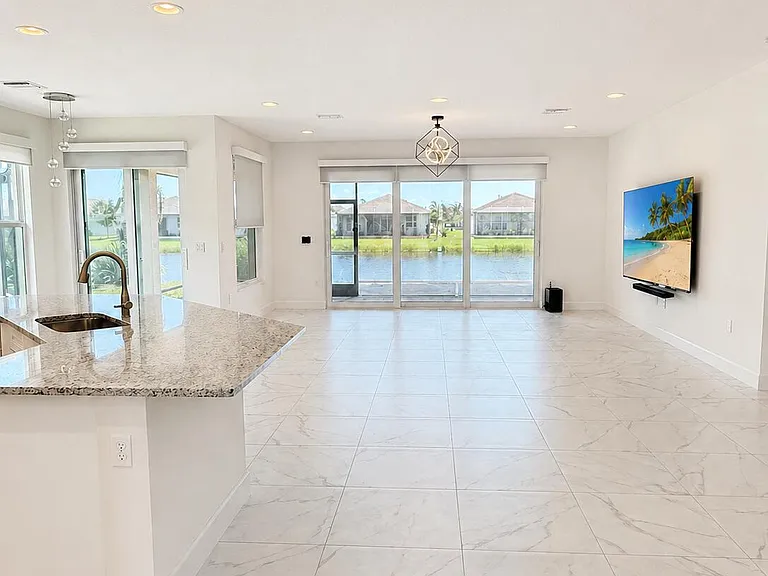 11765 SW Poseidon Way — Photo 8