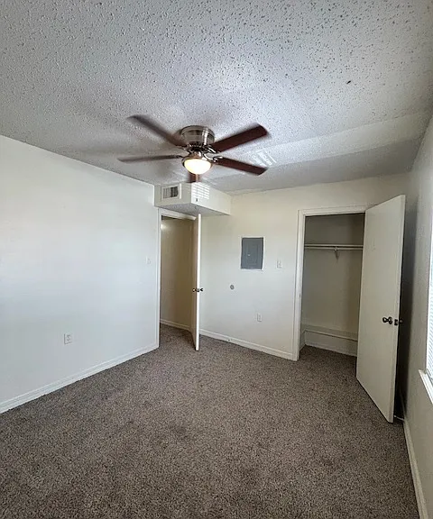 1506 Delplaza Dr #B — Photo 10