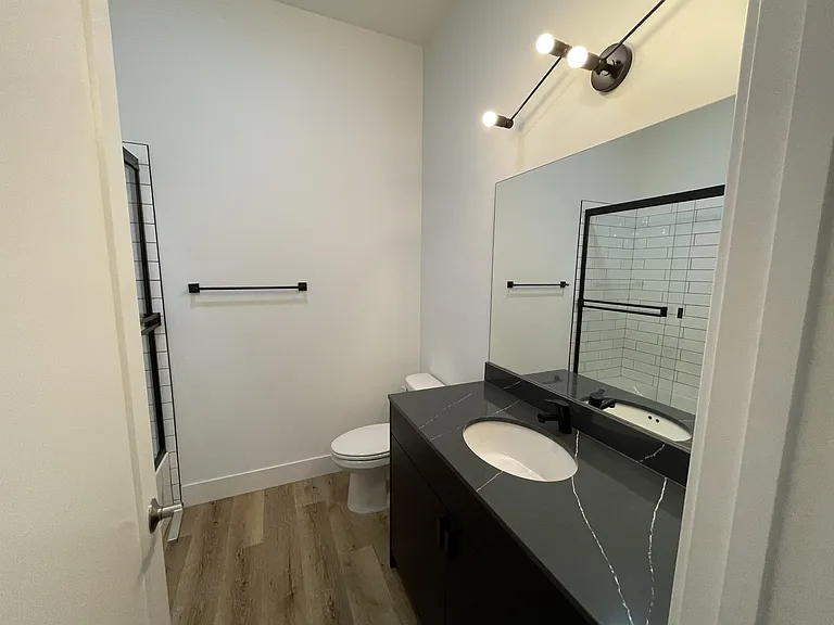 127 Ridge St #106 — Photo 4