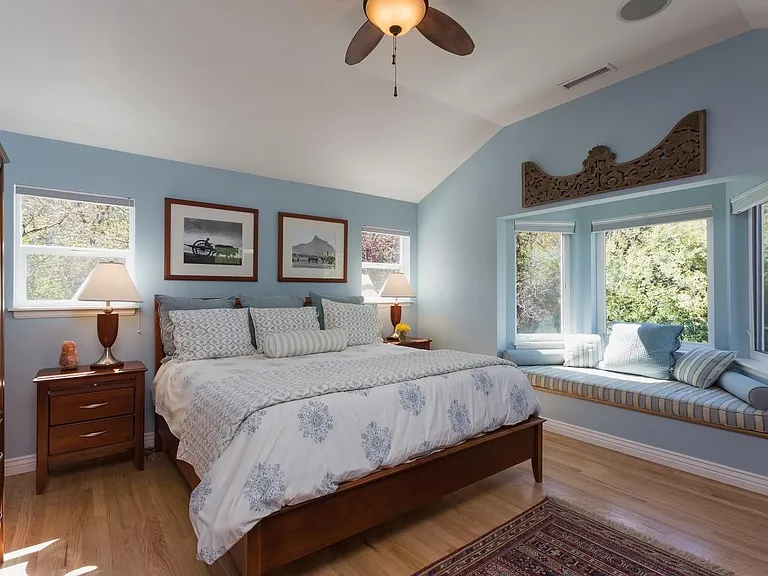 8 Aquarius Pl — Photo 11