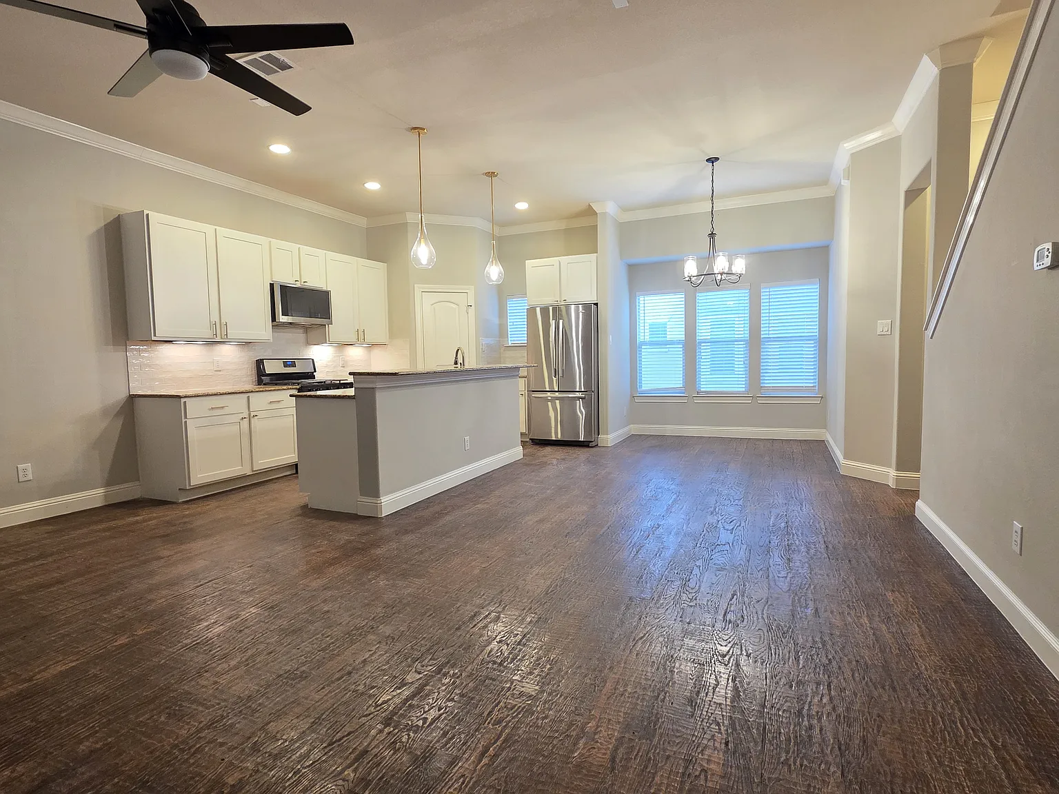 2 bed, 2.5 bath, 1498 sqft, $3,400 — Photo 4
