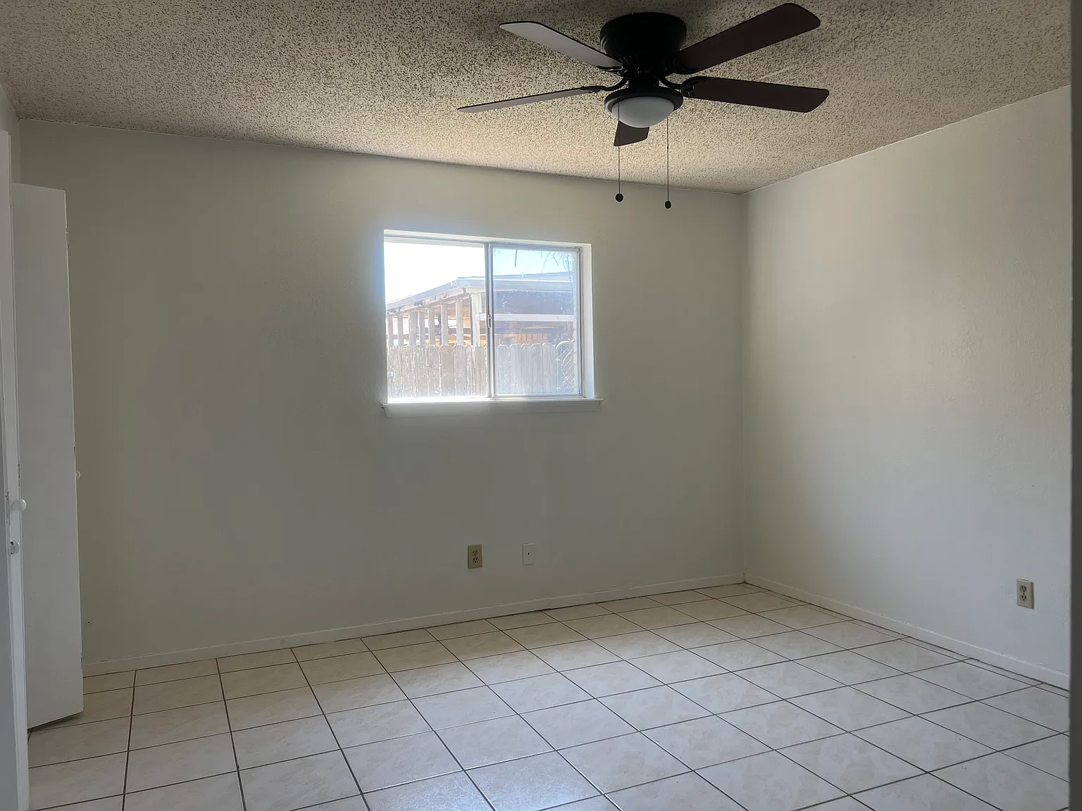 2 bed, 942 sqft, $1,100 — Photo 4