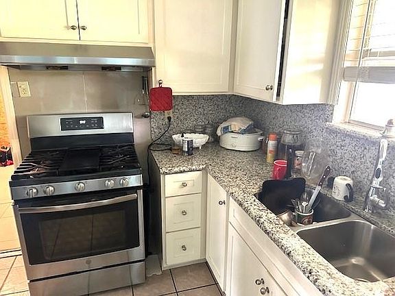 4th image of 8414 Churchville Dr