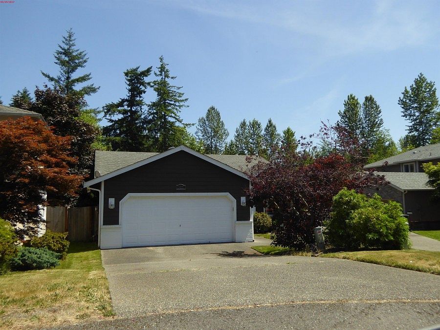 2nd image of 15227 88th Avenue Ct E