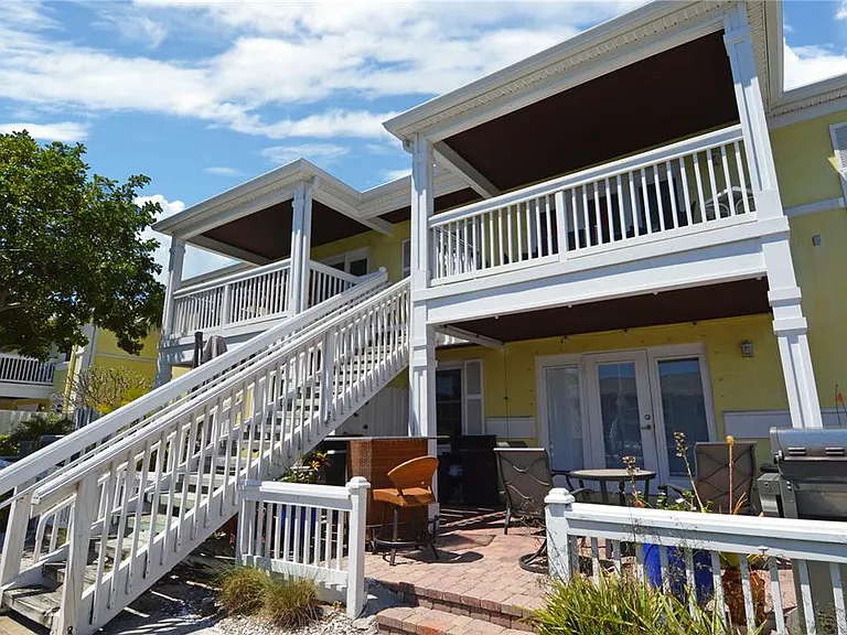 5048 Beach Dr SE #F — Photo 54