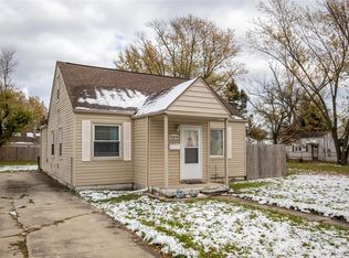 25270 Ford St, Roseville, MI