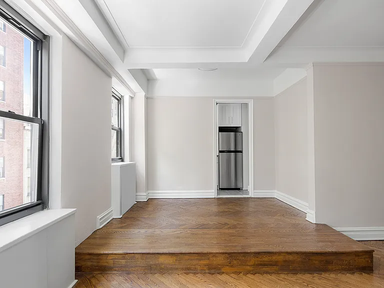 15 E 36th St #8E — Photo 8
