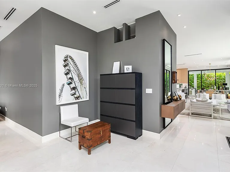 4675 NE 2nd Ave — Photo 40