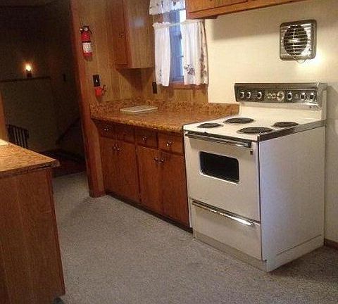 4th image of 604 Sherman Ave
