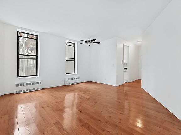 2nd image of 209 W 118th St APT 1M
