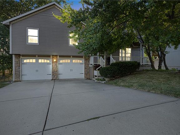 2nd image of 7808 NW Seymour Ct