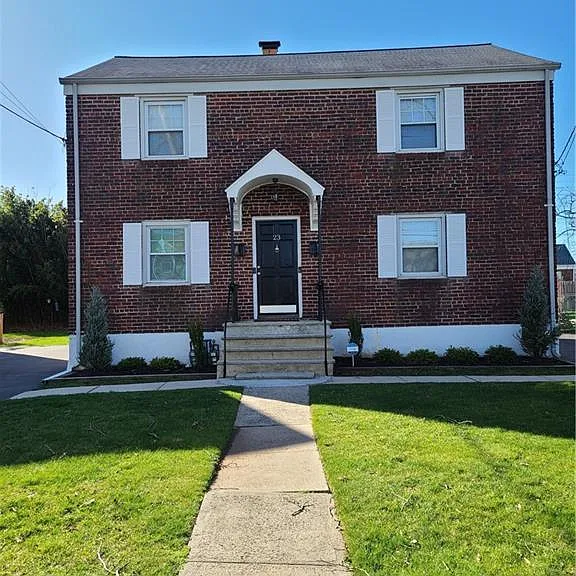23 Coolidge Ave — Photo 1