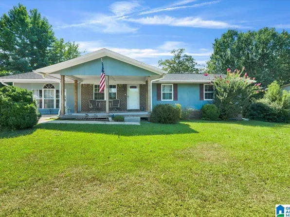 616 10th Ter, Pleasant Grove, AL 35127
