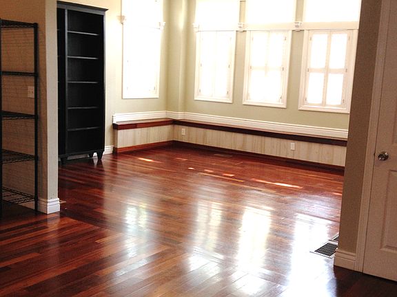 Front of the house - living 