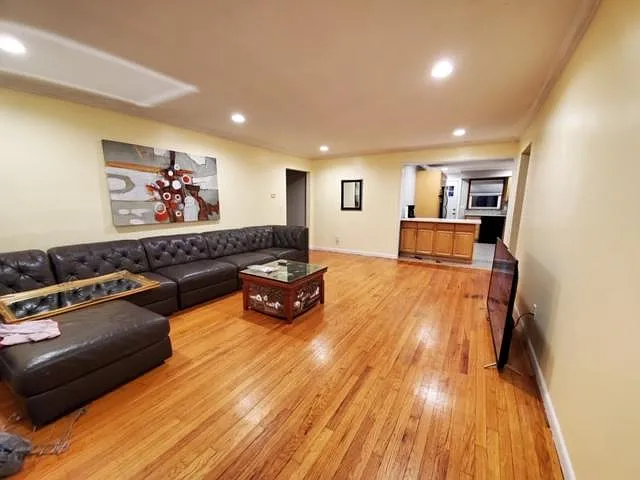 327 Park Ave — Photo 1