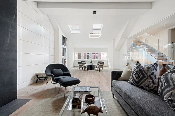 Rented by Nest Seekers International | media 17